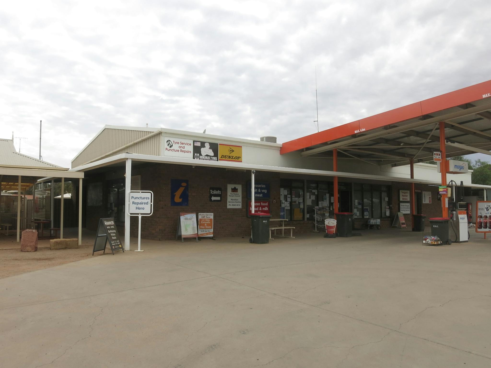 Hawker Institute Flinders Ranges Hawker Visitor Information Centre - Flinders Ranges and Outback