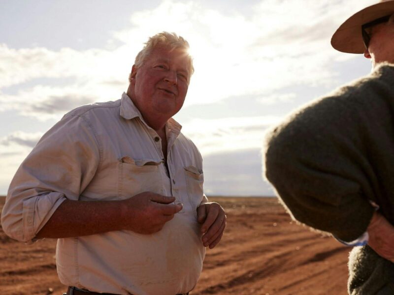 Outback Mail Man telling a story about the outback to his guest.