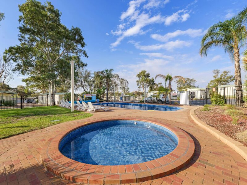 Swimming pool at Discovery Parks - Port Augusta